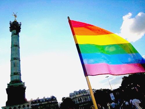 http://somewhere-over-the-rainbow.cowblog.fr/images/gaypride.jpg